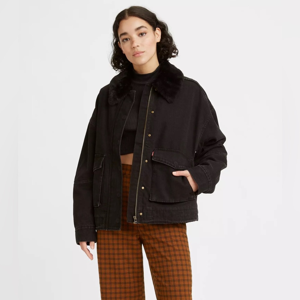 Levi’s BUBBLE SHERPA TRUCKER JACKET